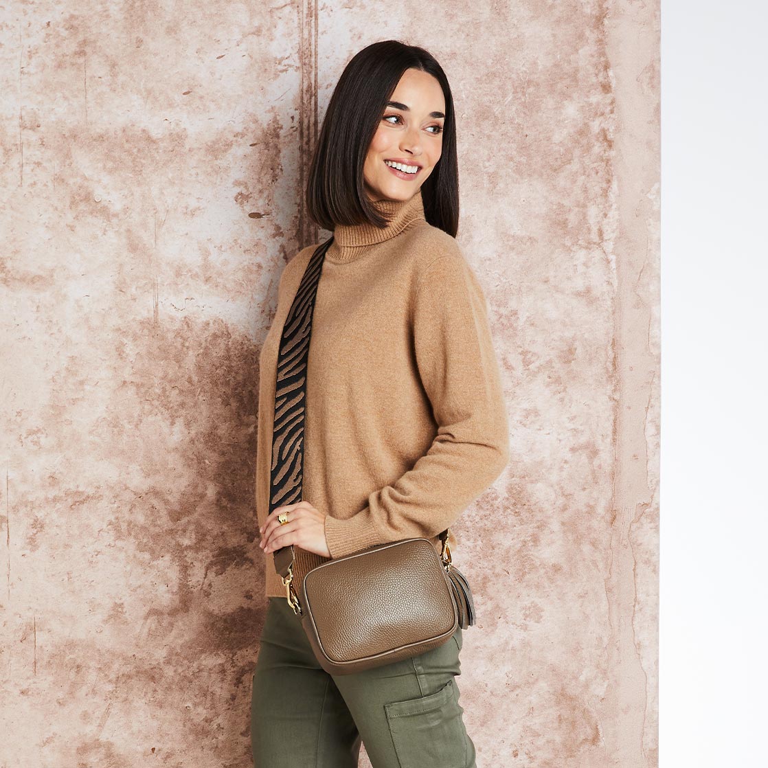 Coco: Taupe Leather Bags Sole Bliss