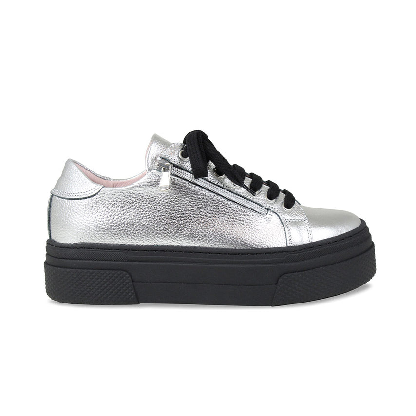 Diva: Silver Leather & Black Shoes Sole Bliss