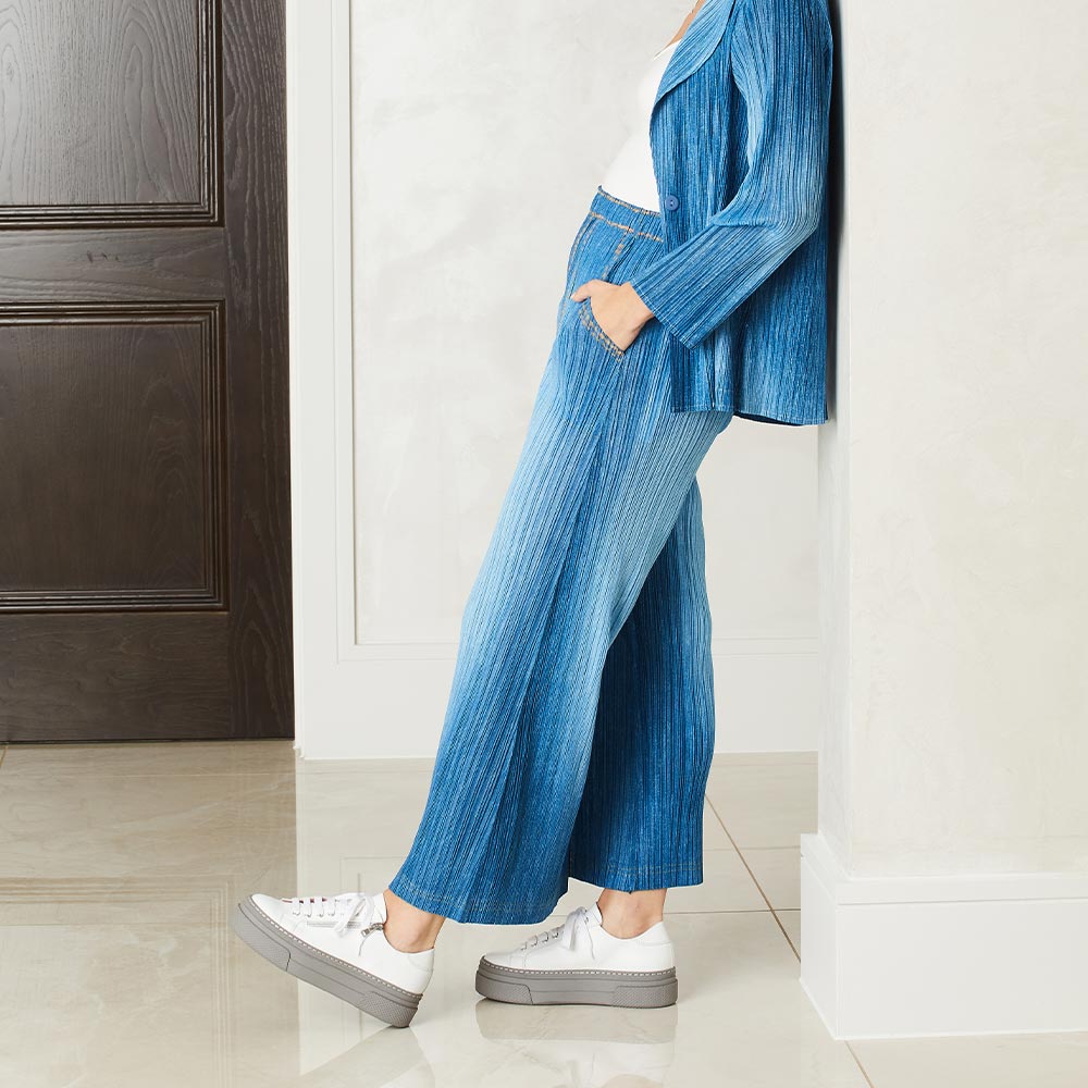 Diva: White Leather & Grey Shoes Sole Bliss