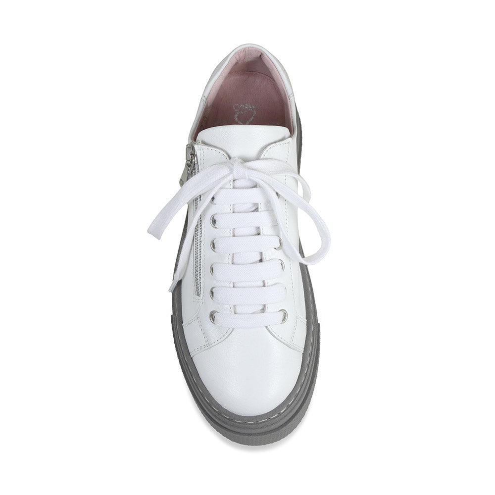 Diva: White Leather & Grey Shoes Sole Bliss