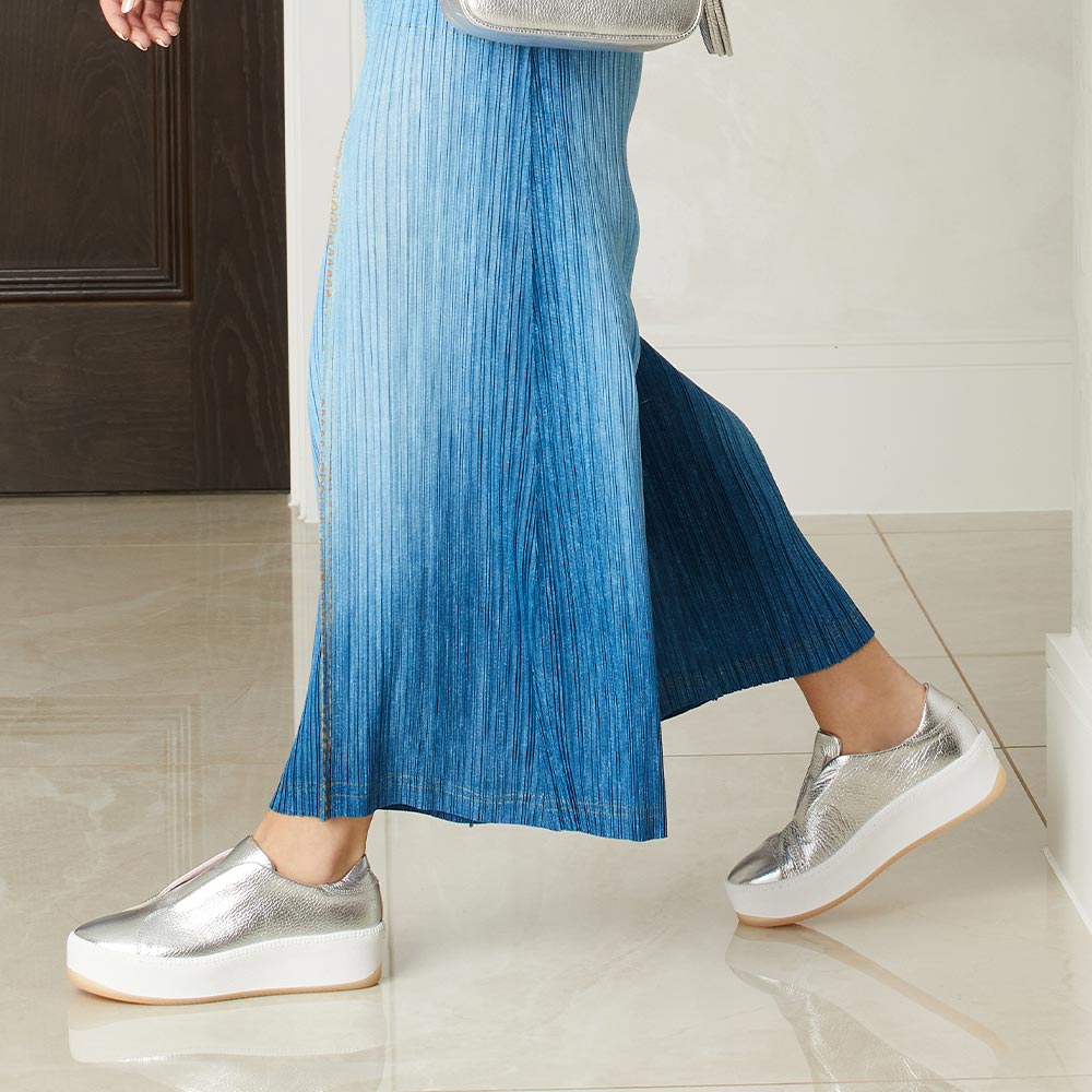 Drama: Silver Leather Shoes Sole Bliss