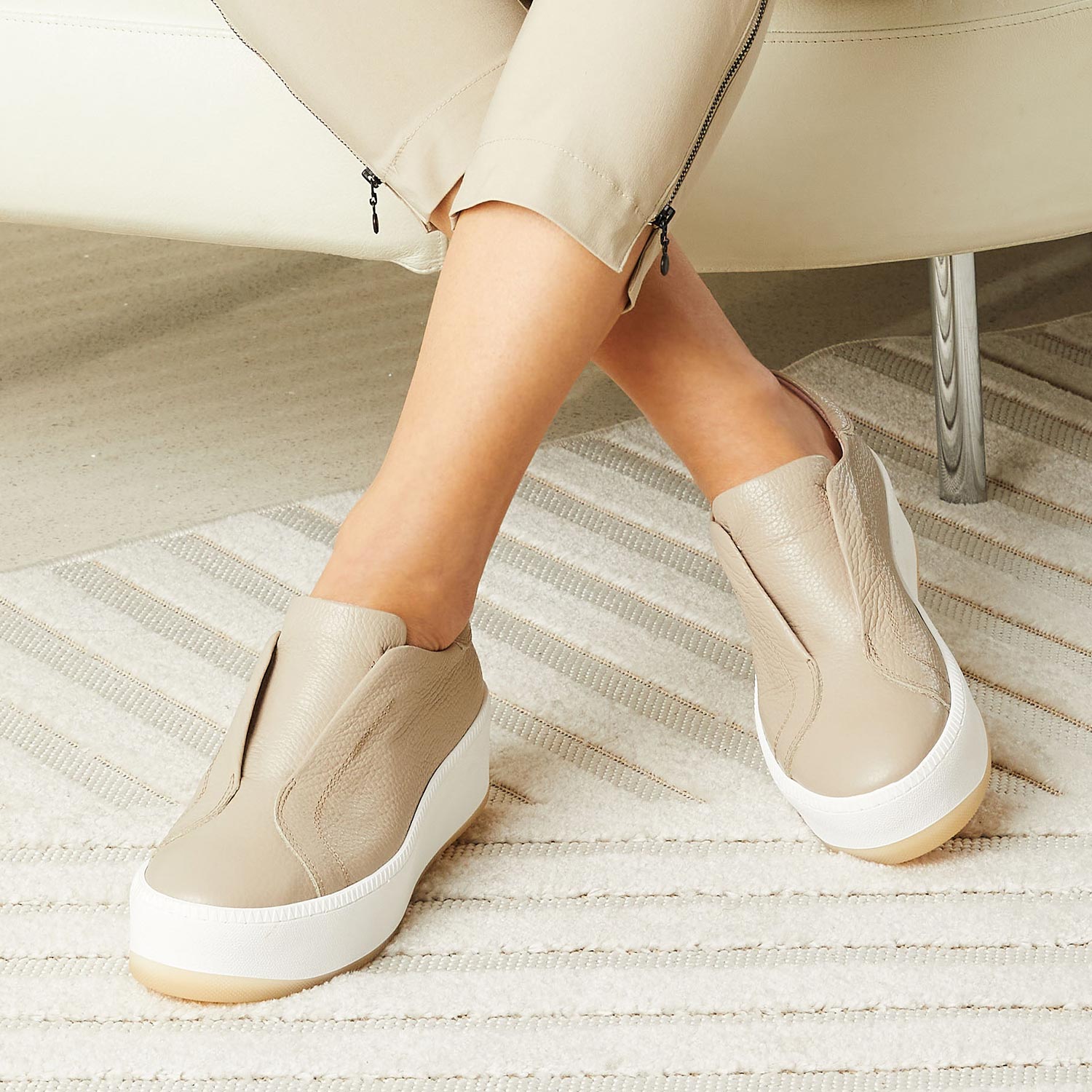 Drama: Pale Taupe Leather Shoes Sole Bliss