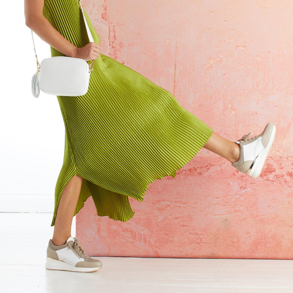 Electra: Taupe & White Leather Shoes Sole Bliss