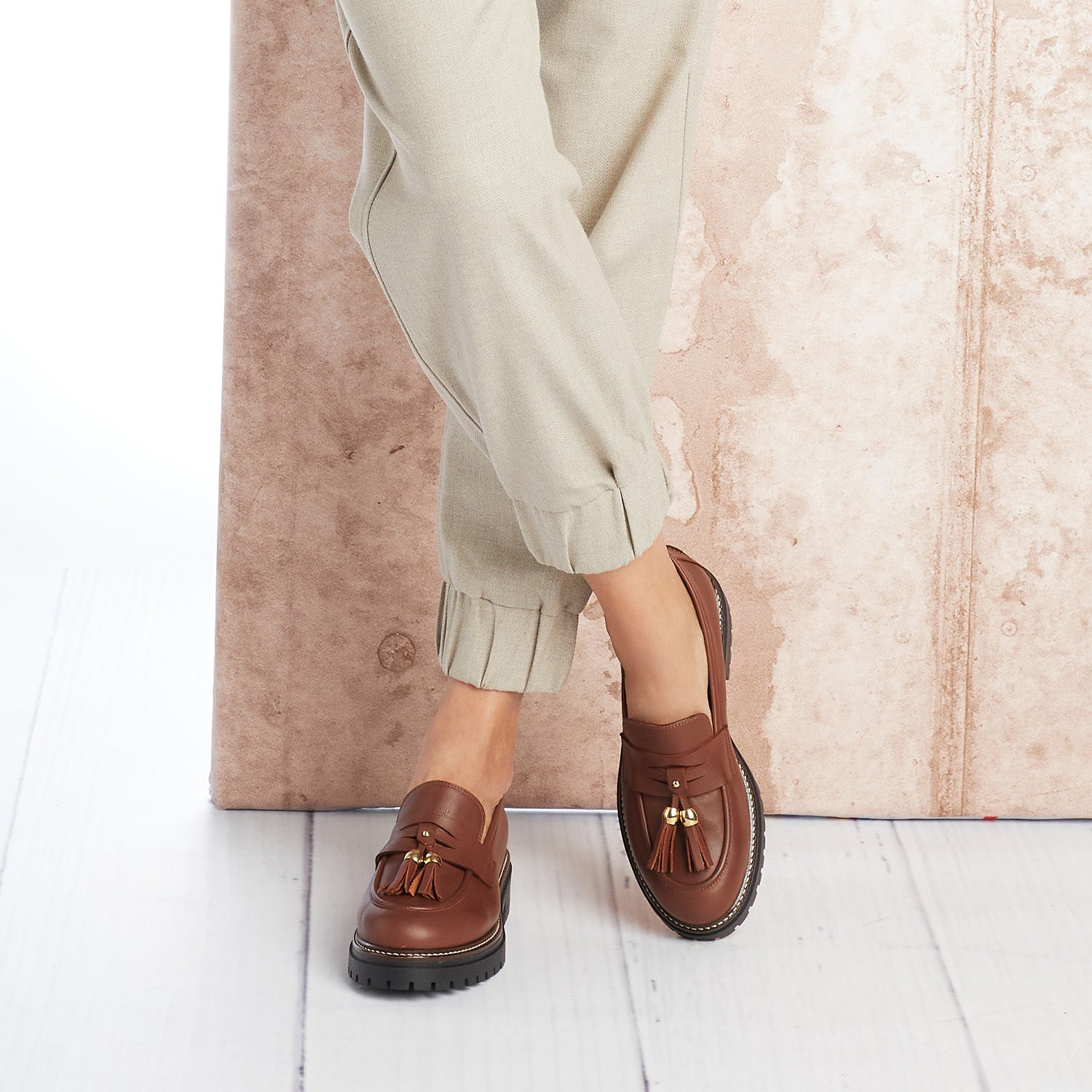 Fame: Tan Leather Shoes Sole Bliss