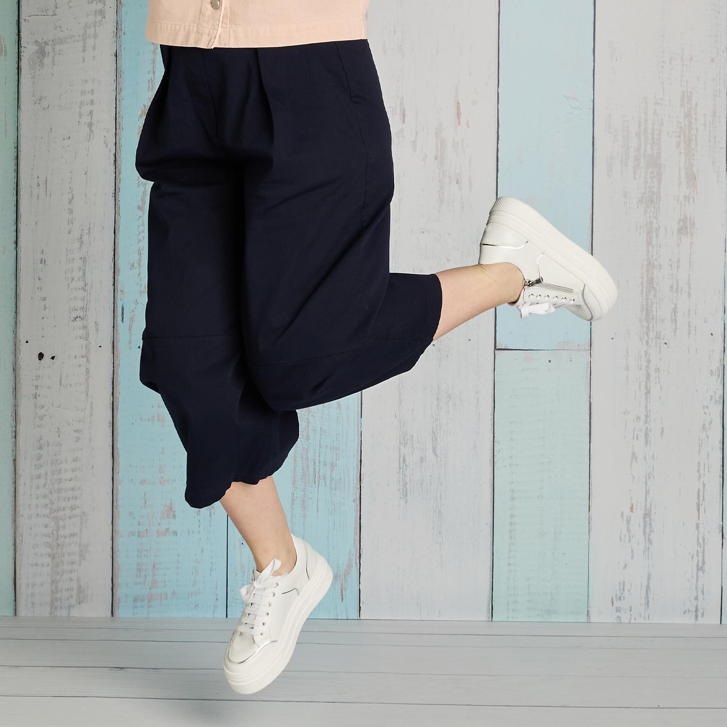 Jazz: White Leather & Silver Shoes Sole Bliss