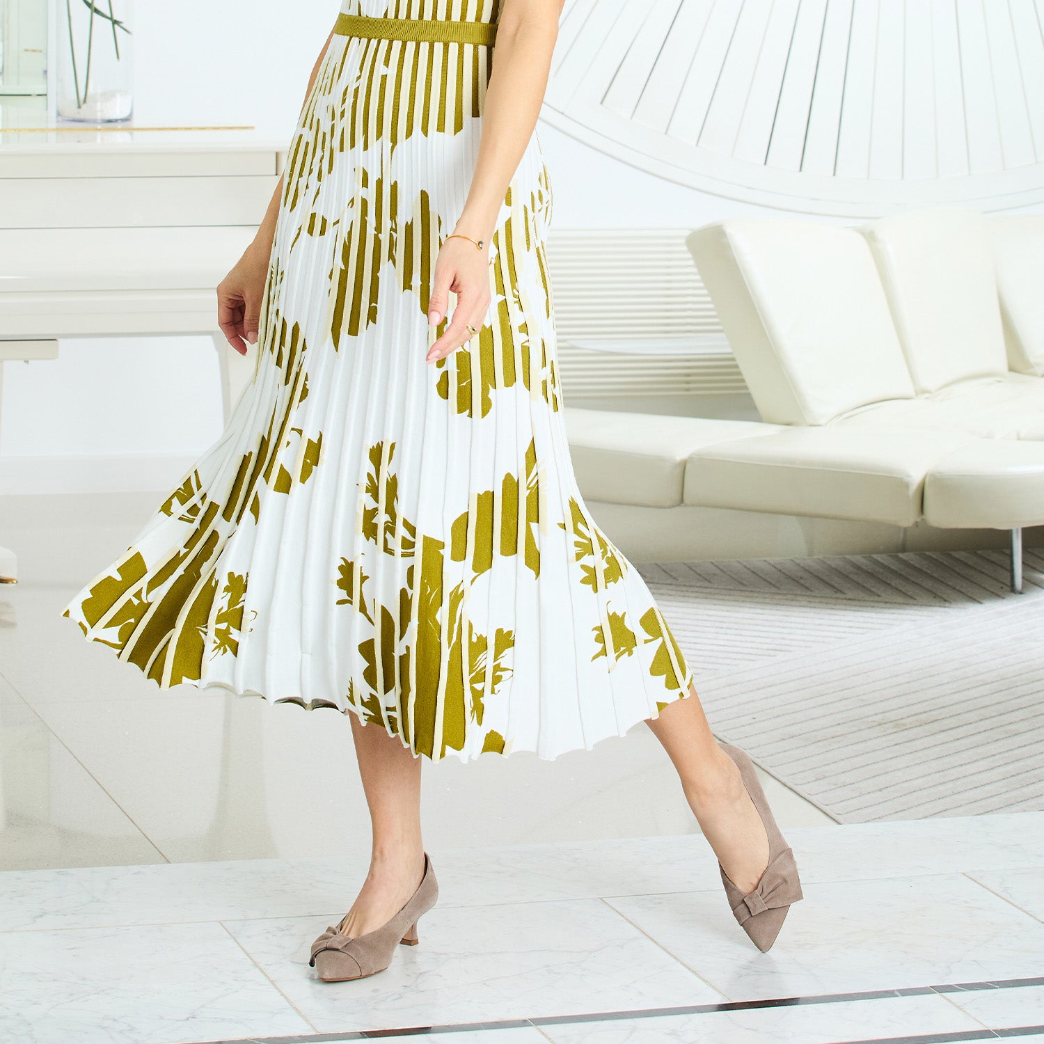 Keira: Taupe Suede Shoes Sole Bliss