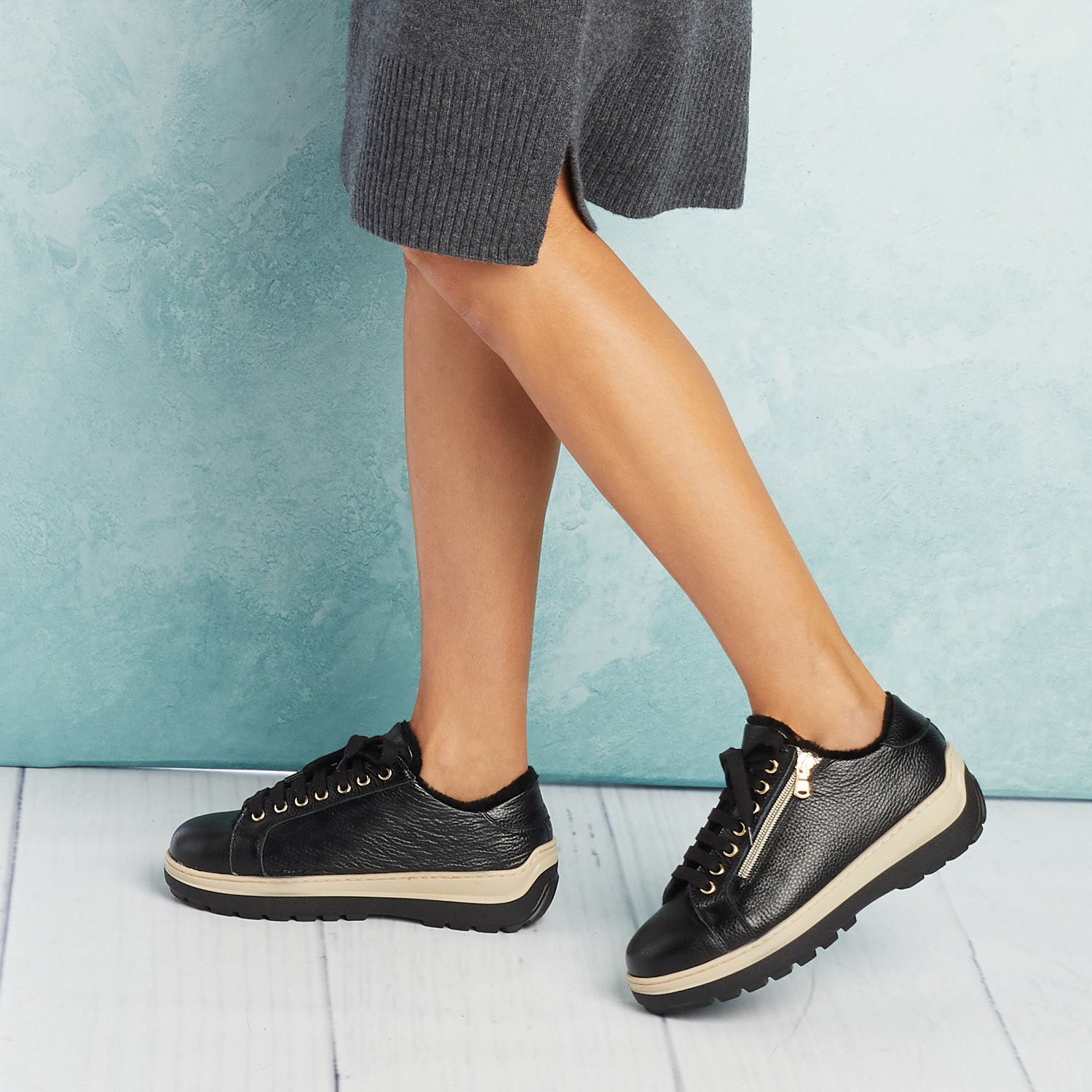 Summit: Black Leather & Shearling Shoes Sole Bliss