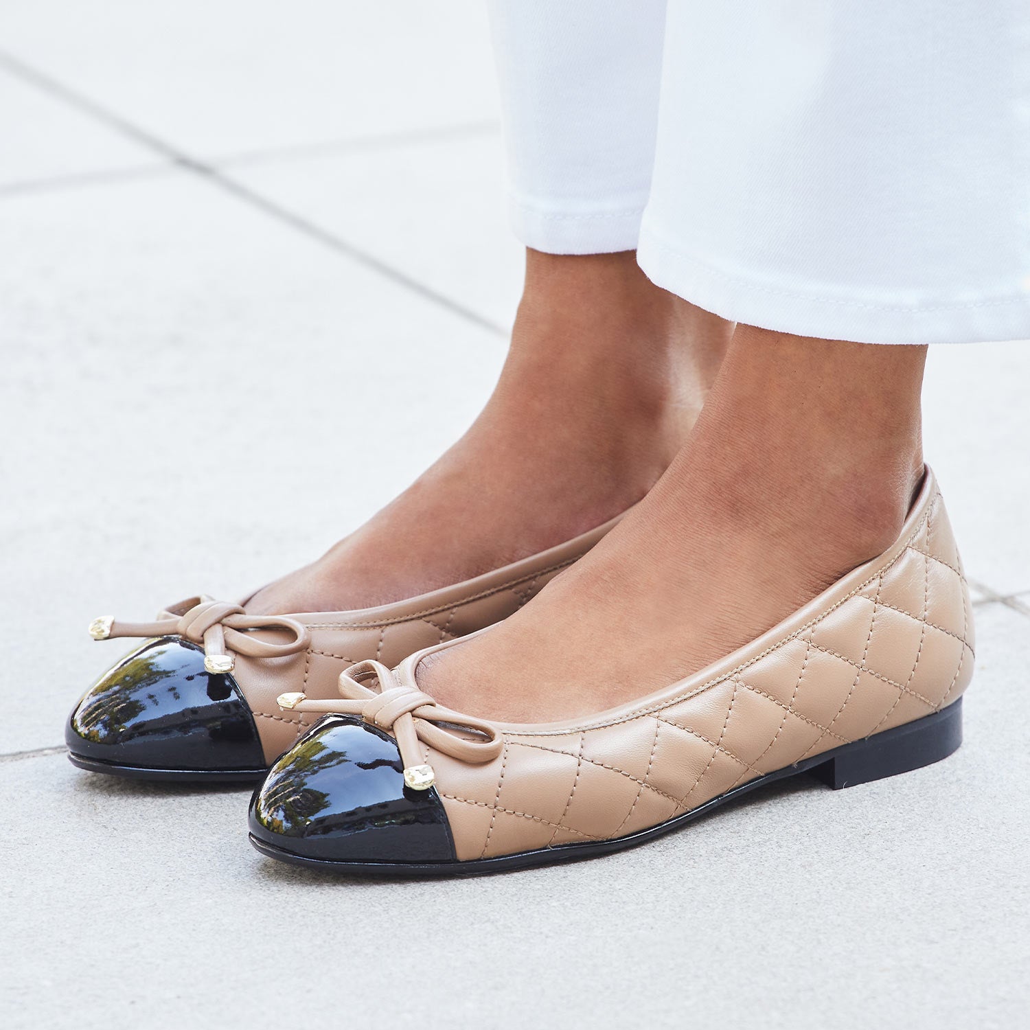 Royal: Camel Leather & Black Patent Shoes Sole Bliss