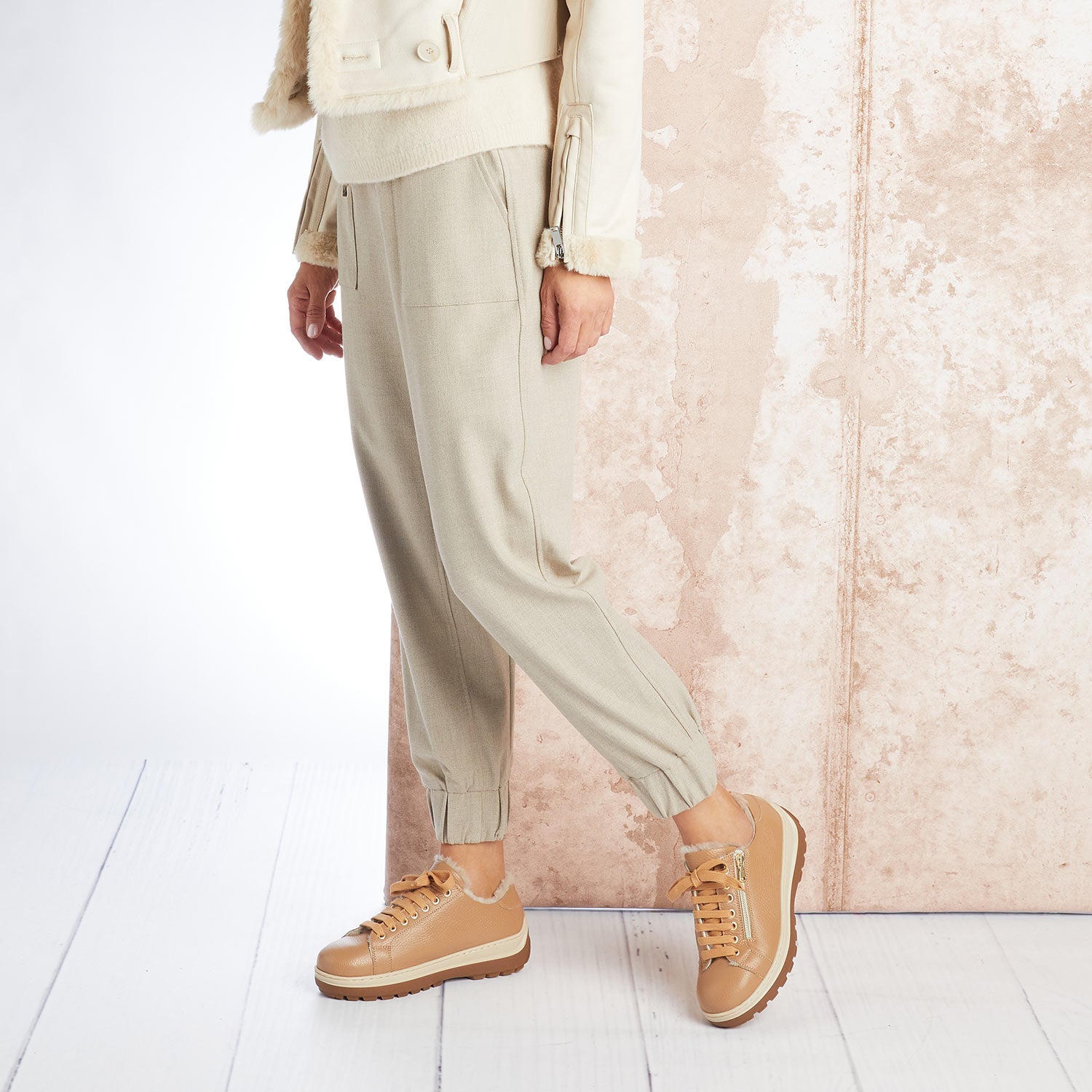 Summit: Caramel Leather & Shearling Shoes Sole Bliss