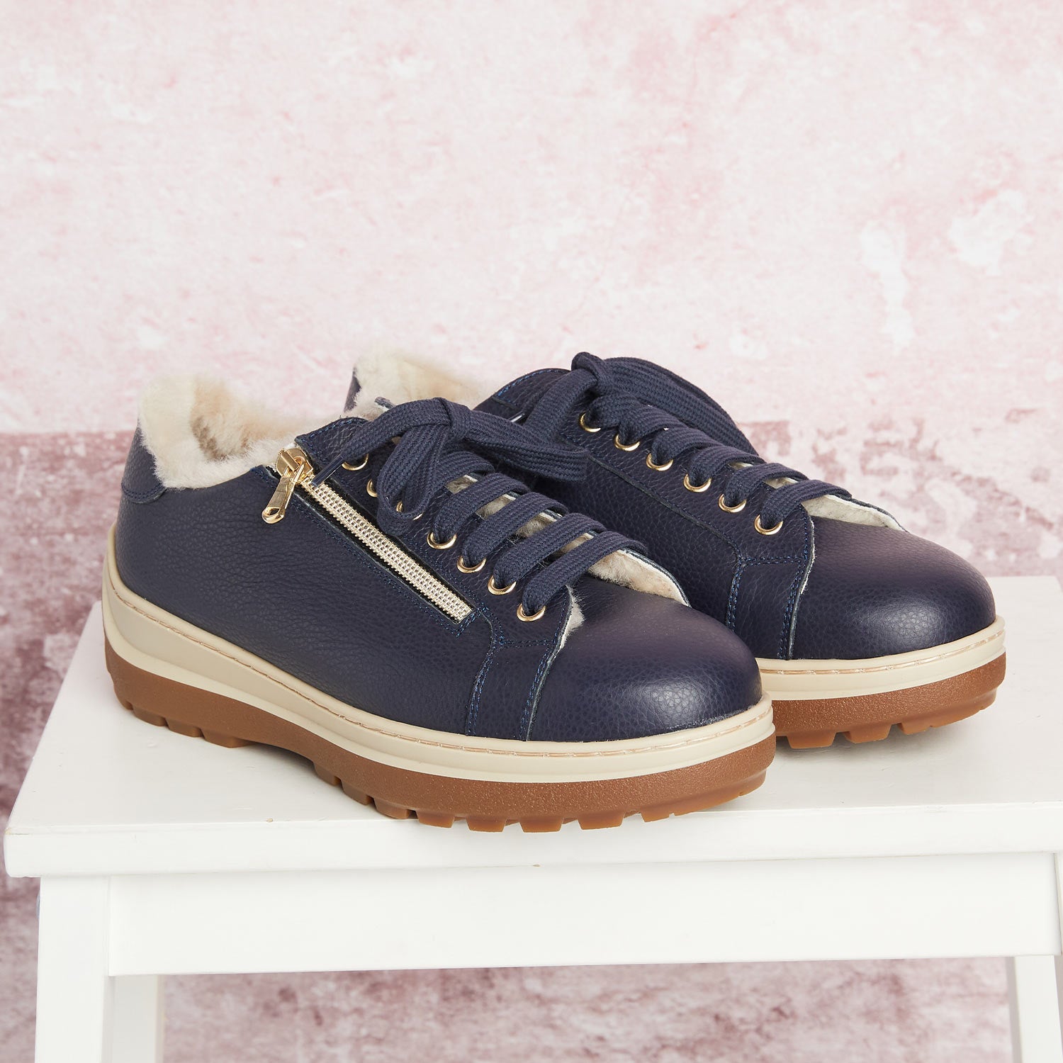 Summit: Navy Leather & Shearling Shoes Sole Bliss