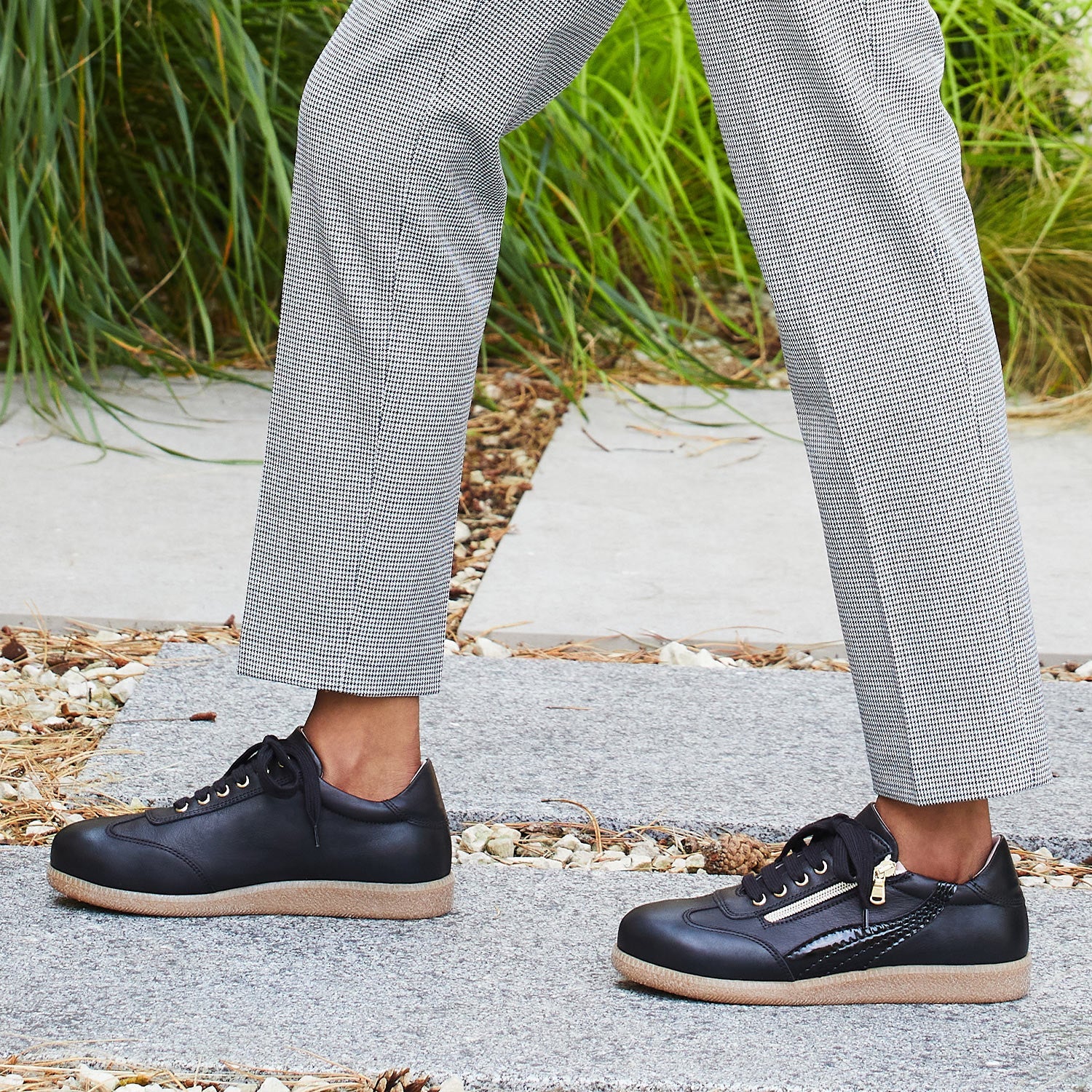 Swirl: Black Leather & Patent Shoes Sole Bliss