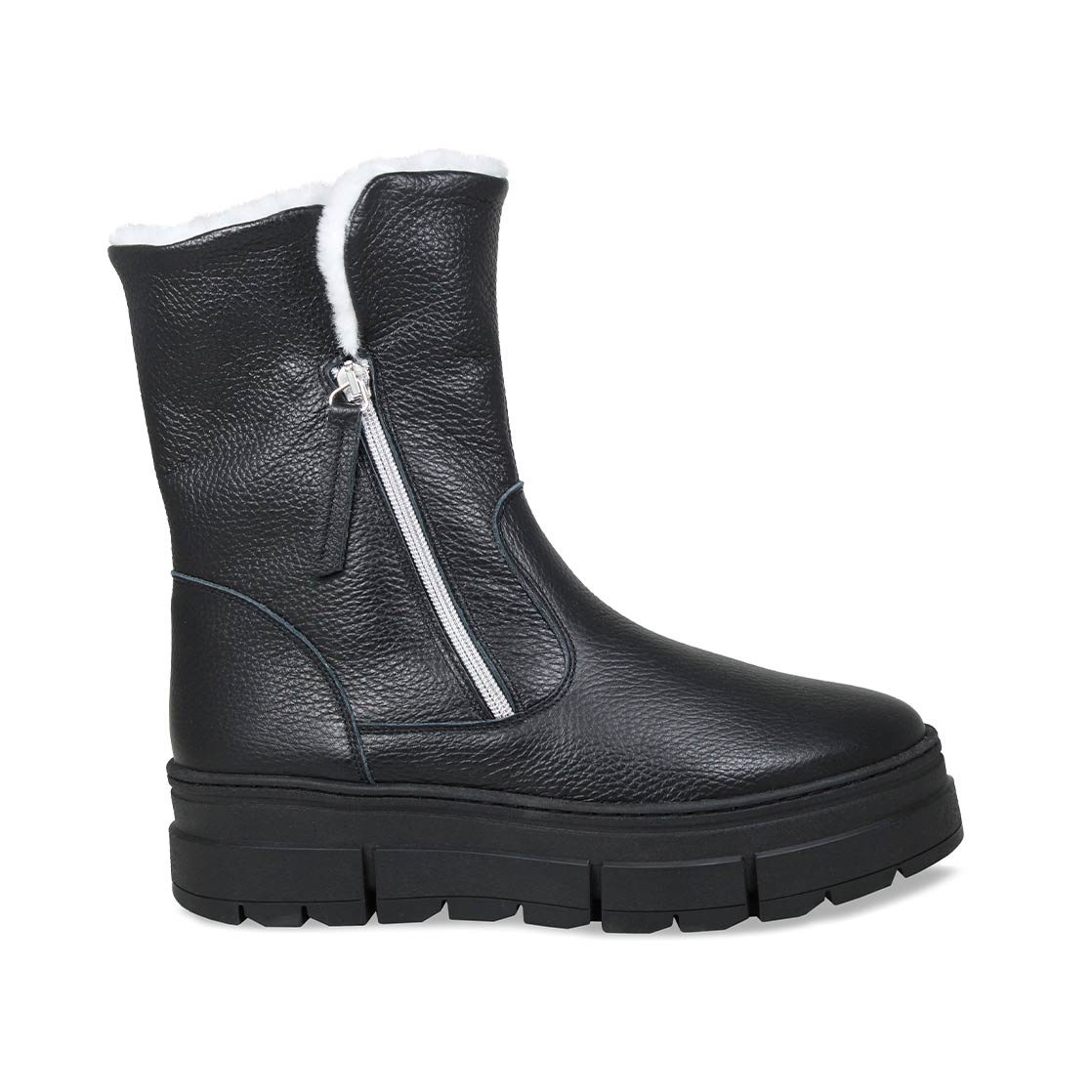 Wonder: Black Leather & Shearling Boots Sole Bliss