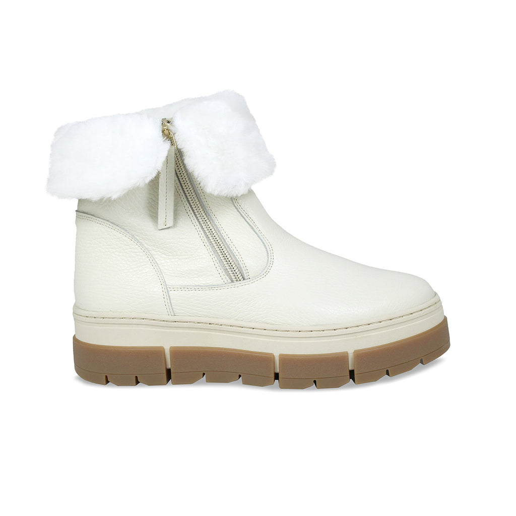 Wonder: Cream Leather Shearling Boots for Women Sole Bliss