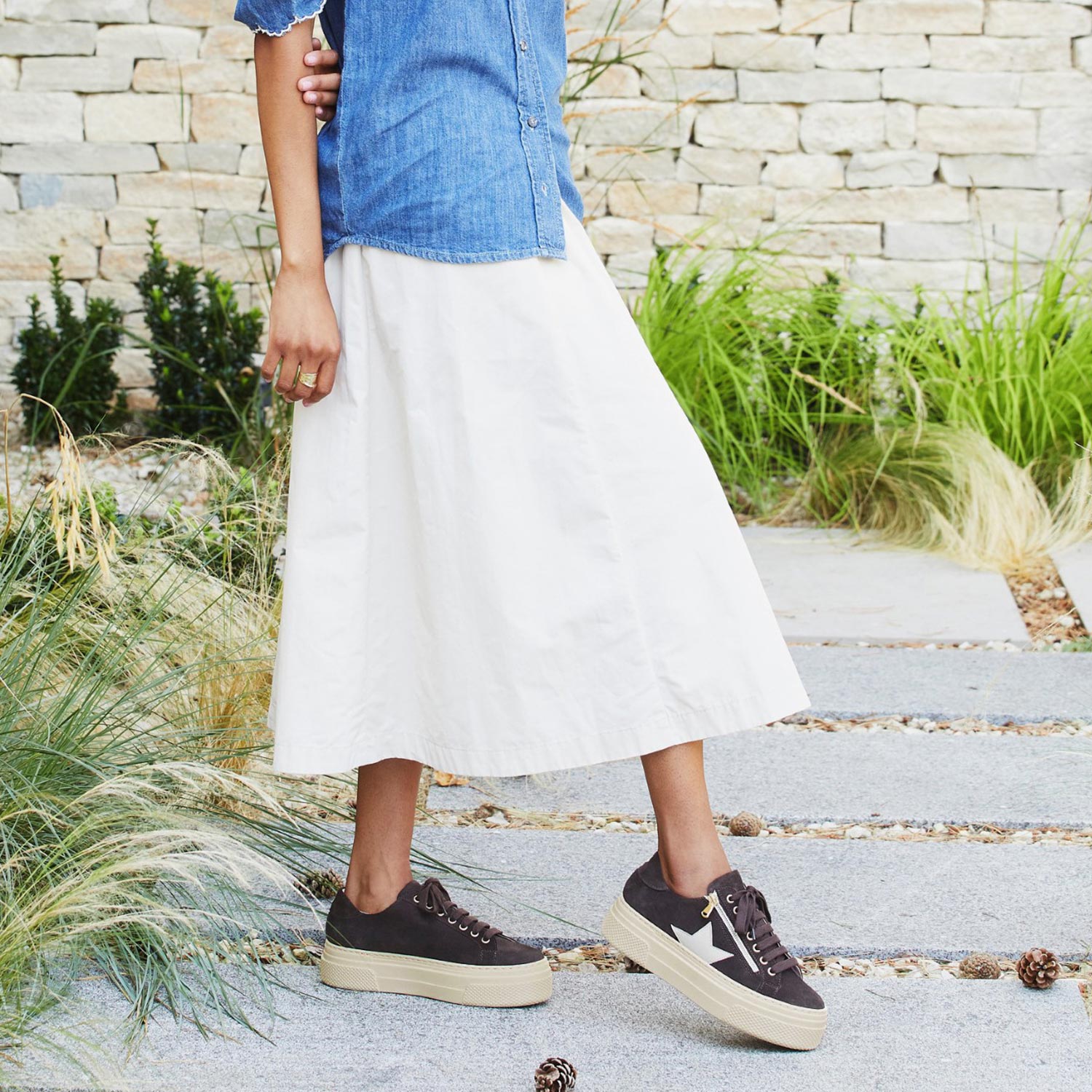 Diva-Star: Chocolate Suede & Cream Leather Shoes Sole Bliss