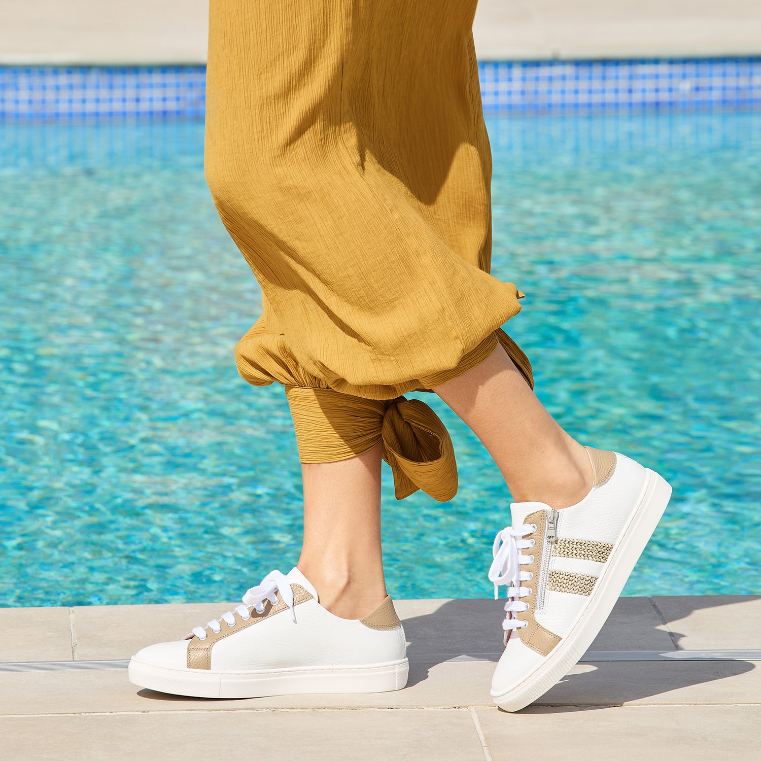 Sprint: White Leather & Raffia Shoes Sole Bliss