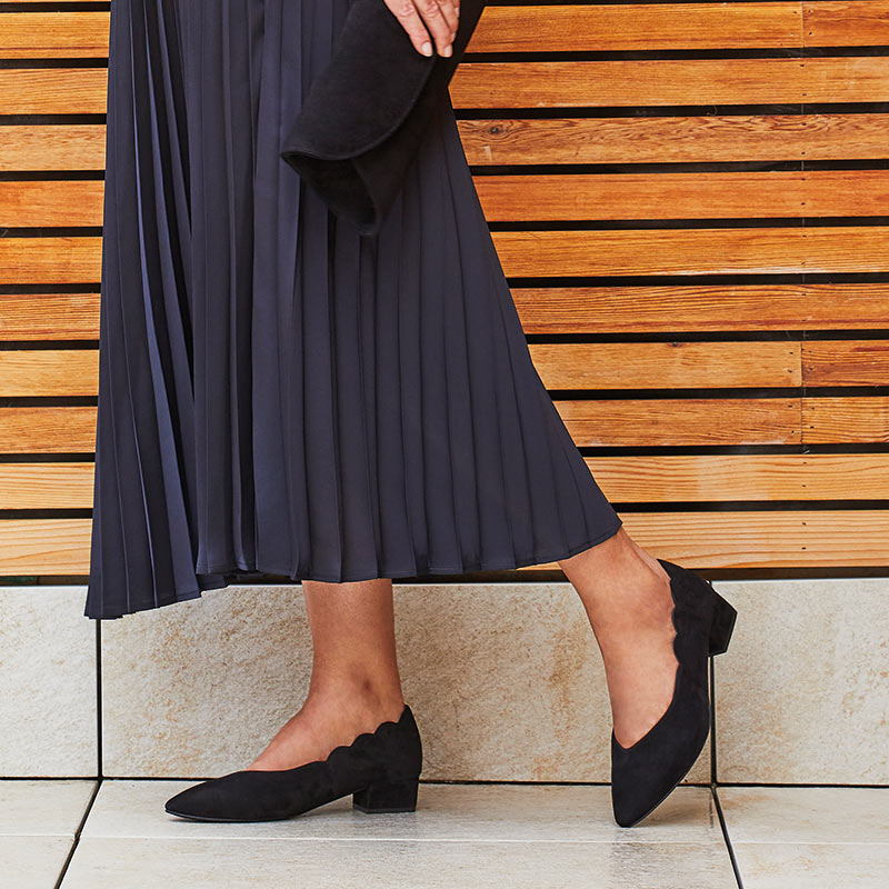 Nova: Black Suede Shoes Sole Bliss