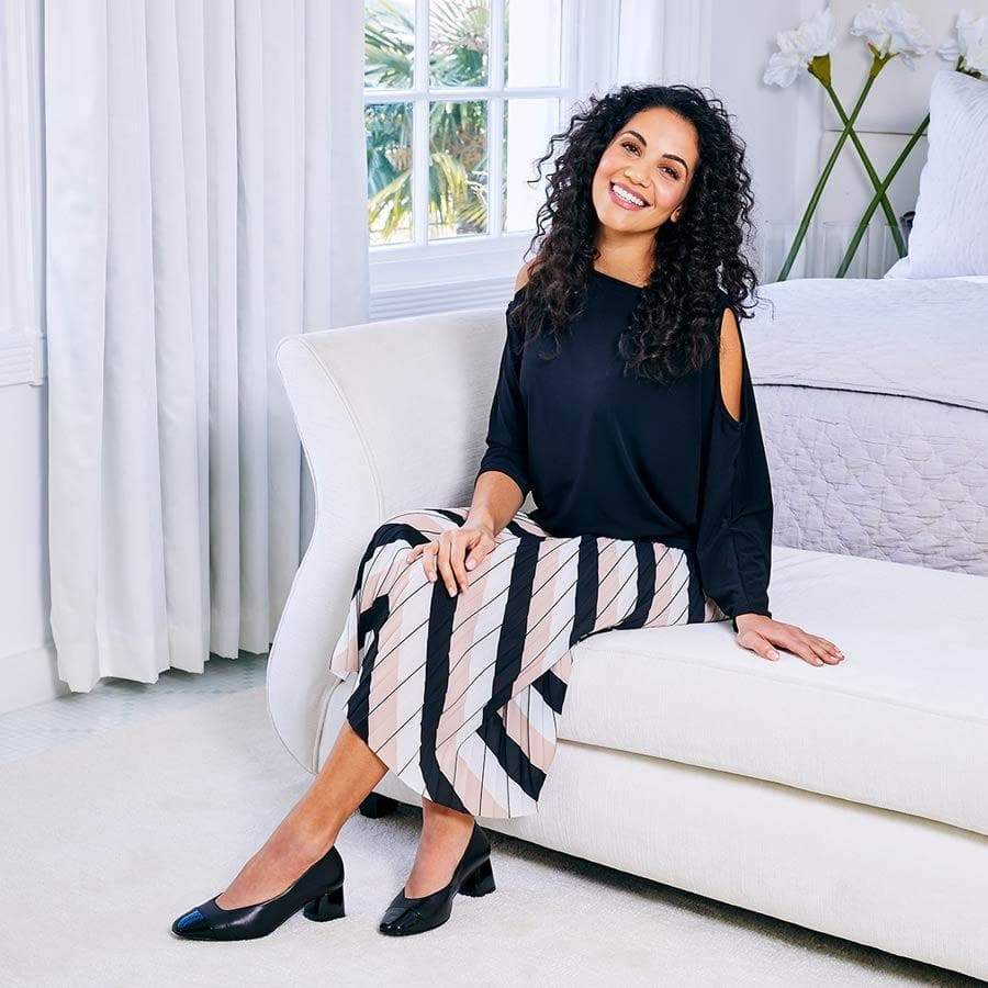 Valencia: Black Leather & Patent Shoes Sole Bliss