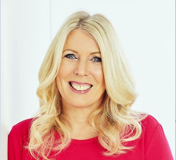 Bunion Sufferer Lisa Kay creates Comfortable Heels