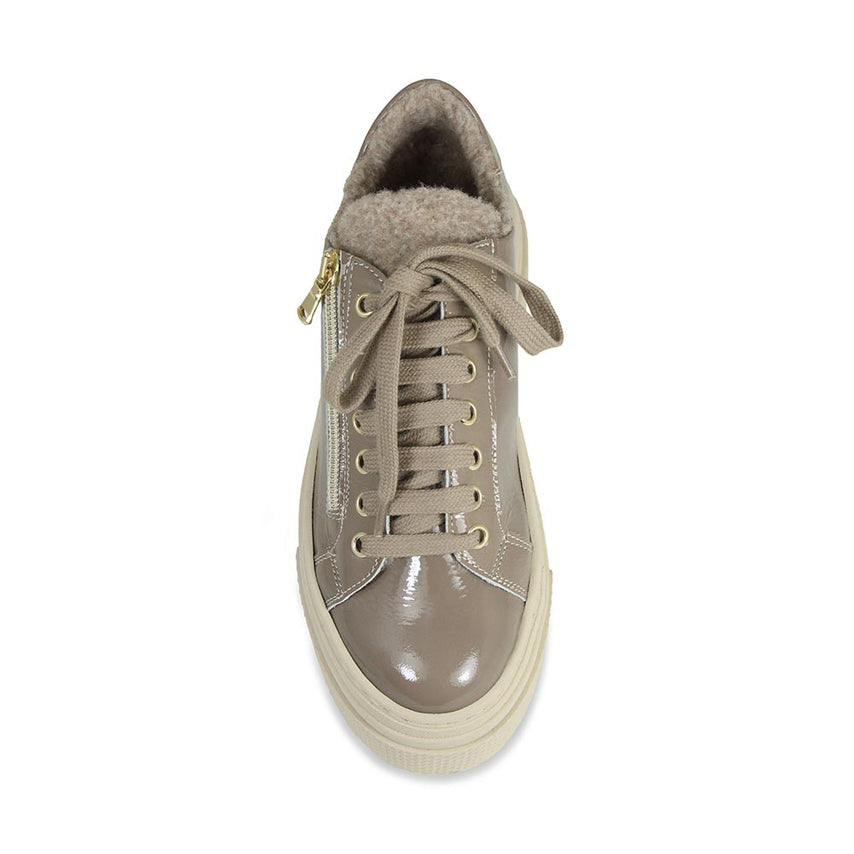 Diva-Fur: Taupe Patent Leather Shoes Sole Bliss