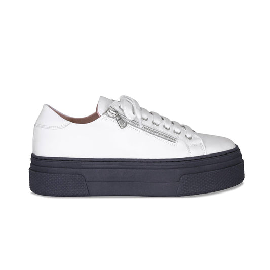 Diva: White Leather & Navy Shoes Sole Bliss