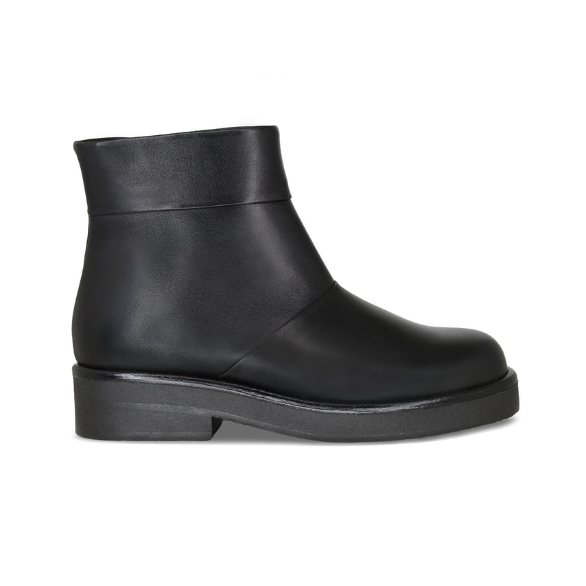 Eleanor: Black Leather Boots Sole Bliss