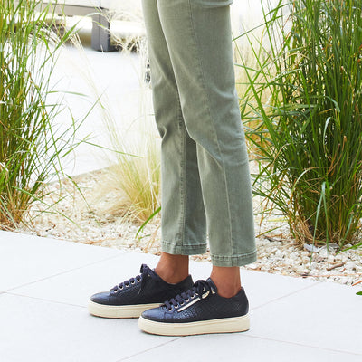 Feather: Black Leather Weave Shoes Sole Bliss