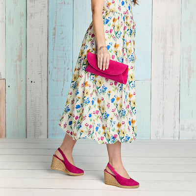 Java: Hot Pink Suede Shoes Sole Bliss