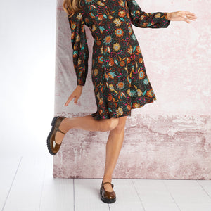 Libra: Khaki Patent Leather Shoes Sole Bliss