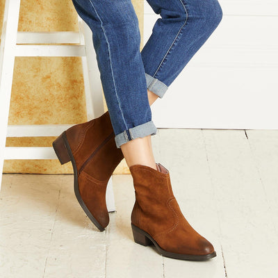 Montana: Tan Suede