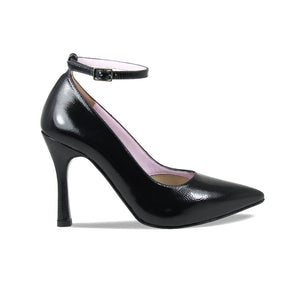 Paris: Black Patent Leather Shoes Sole Bliss