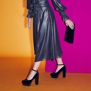 River: Luxe Black Velvet Shoes Sole Bliss