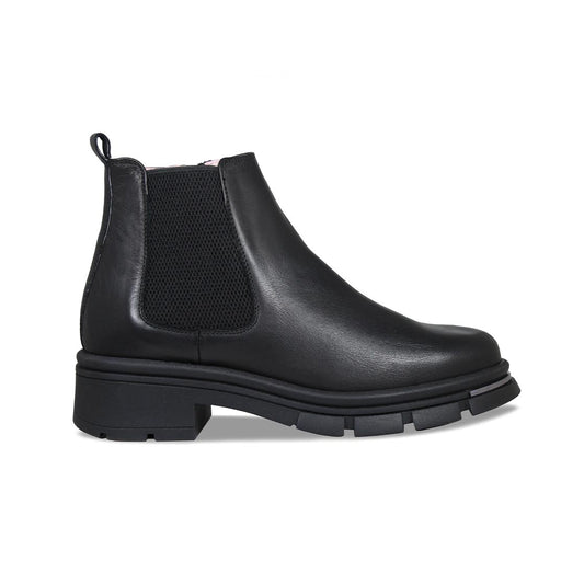 Runway: Black Leather & Gunmetal Boots Sole Bliss