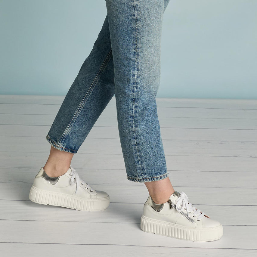Tempo: White Leather & Silver Shoes Sole Bliss