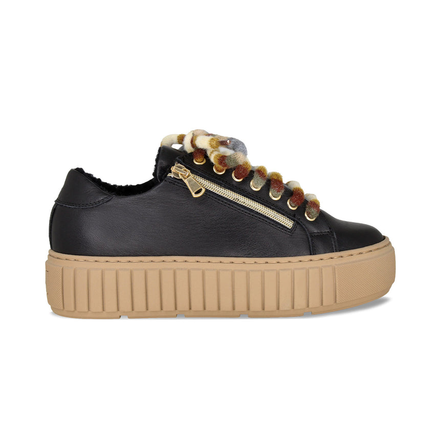 Track-Fur: Black Leather Shoes Sole Bliss