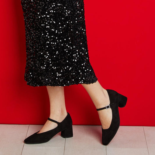 Vida: Black Suede Shoes Sole Bliss
