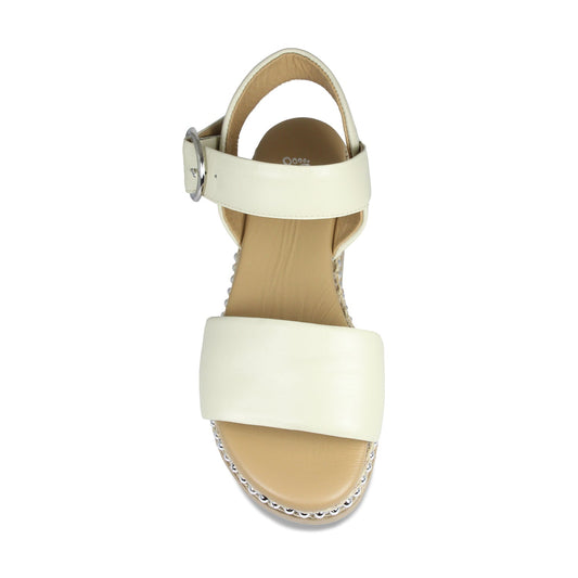 Walker: Cream Leather Shoes Sole Bliss