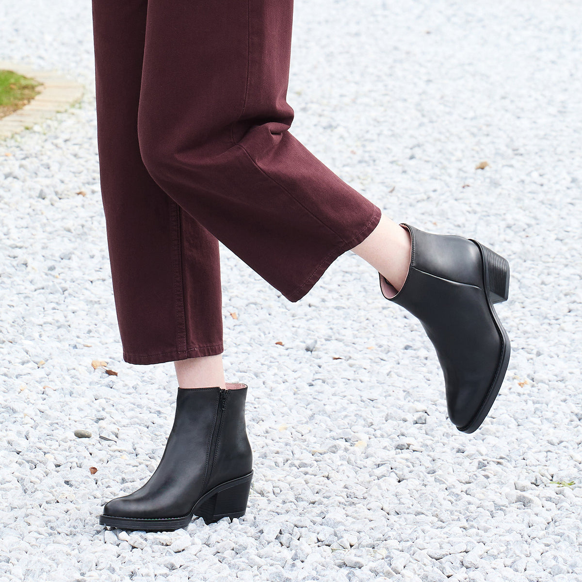 Winona: Black Leather Boots Sole Bliss