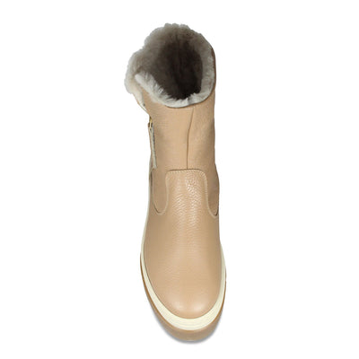 Wonder: Caramel Leather & Shearling Boots Sole Bliss