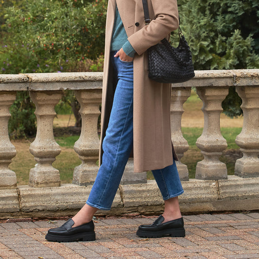 Flo: Black Leather Shoes Sole Bliss