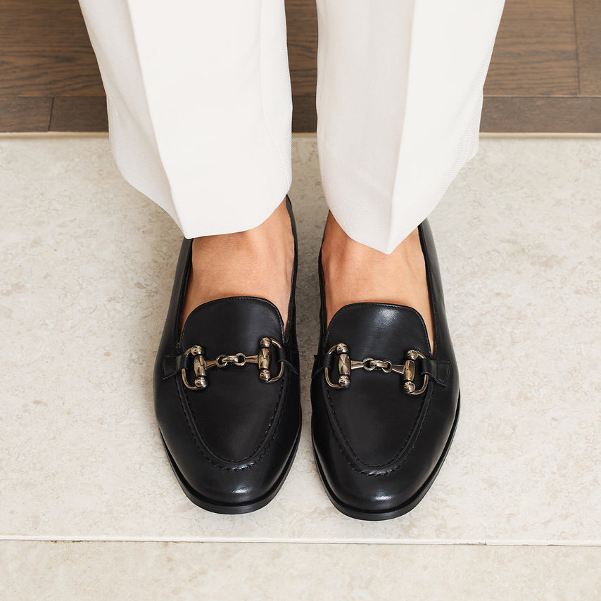 Triumph: Black Leather Shoes Sole Bliss