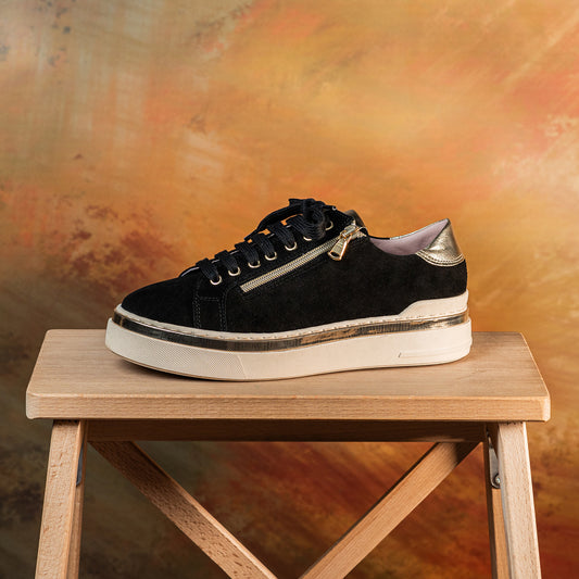 Glee: Black Suede Shoes Sole Bliss