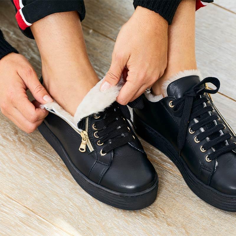 Halo: Black Leather & Shearling Shoes Sole Bliss